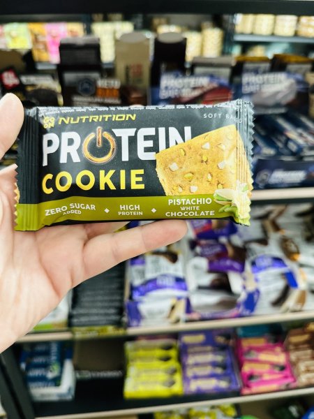 كوكيز بستاشيو عالي البروتين بدون سكر مضاف