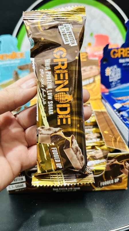 لوح Grenade مع الكراميل وحلوى الفودج والشوكلاته الدارك 20غم بروتين بدون سكر مضاف60غم