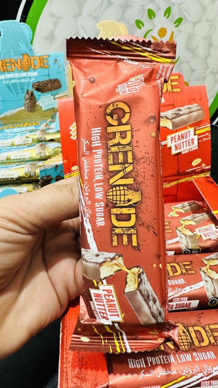 لوحGrenade مع الكراميل والفول السوداني 20غم بروتين بدون سكر مضاف 60غم