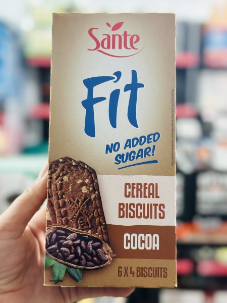 علبه بسكوت كاكاو عالي الألياف بدون سكر مضاف خاليه من زيت النخيل 300غم