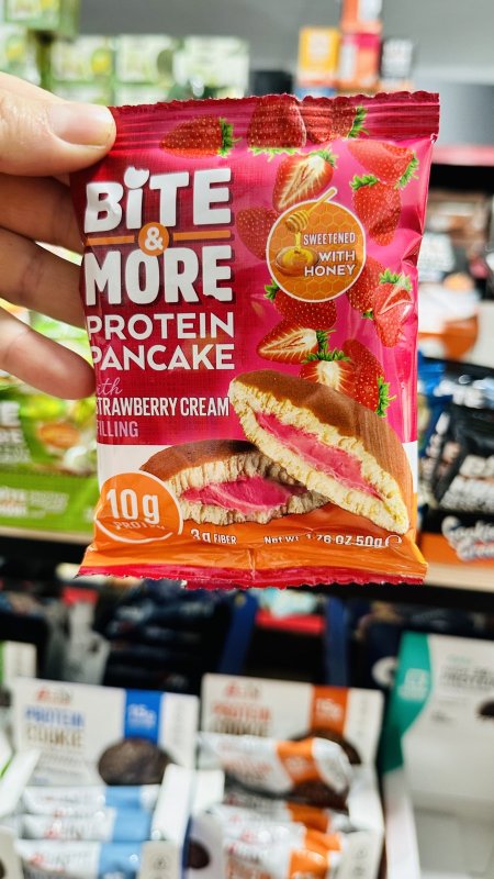 بان كيك Bite&more بحشوه الفراوله عالي البروتين بدون سكر مضاف